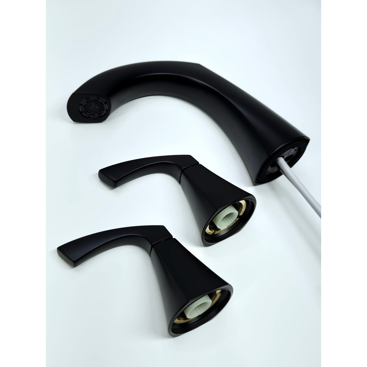 Moen 84504BL Lindor Widespread 2-Handle Bathroom Sink Faucet - Matte Black READ