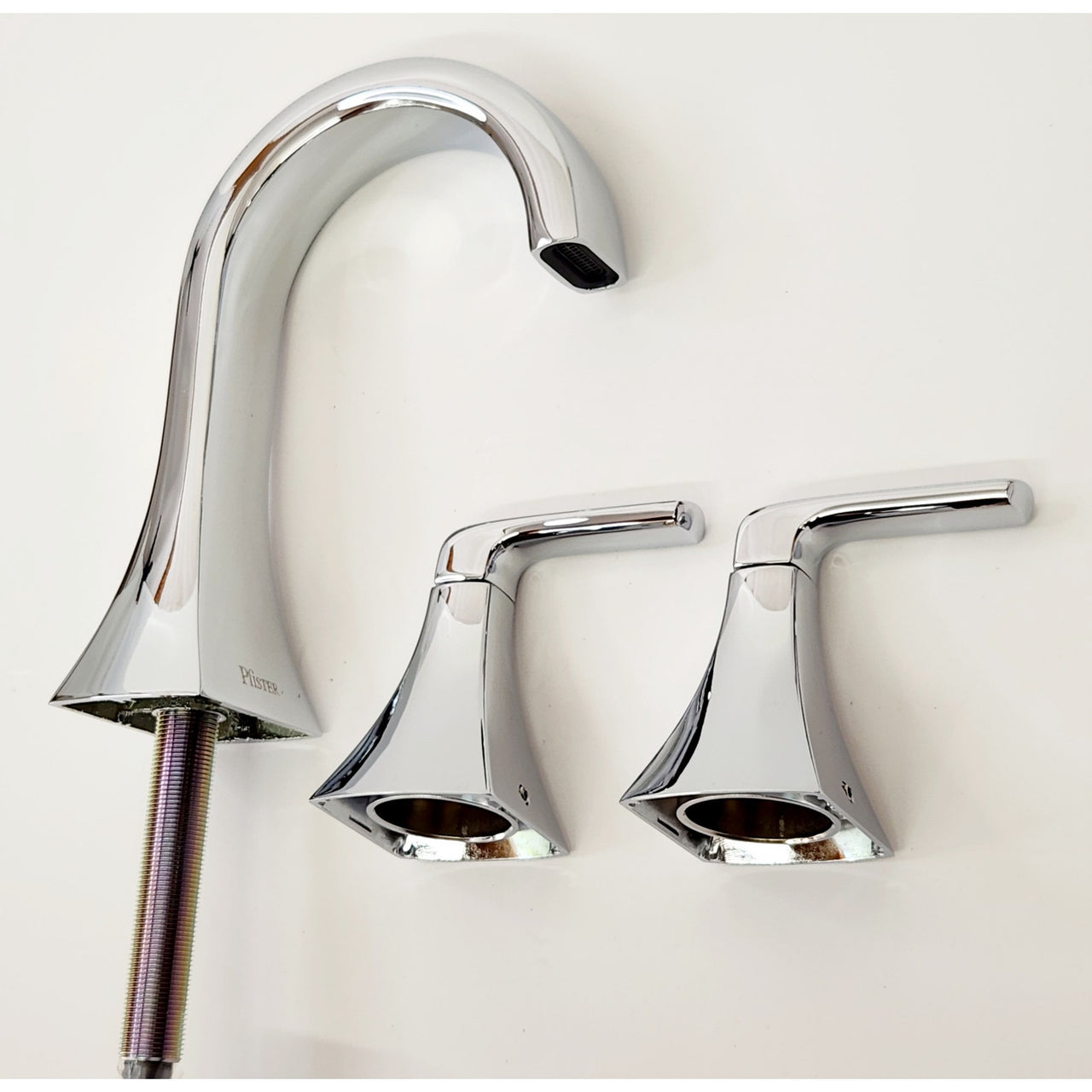 Pfister LF-049-BIEC Bruxie Adjustable Widespread Bathroom Faucet - Chrome