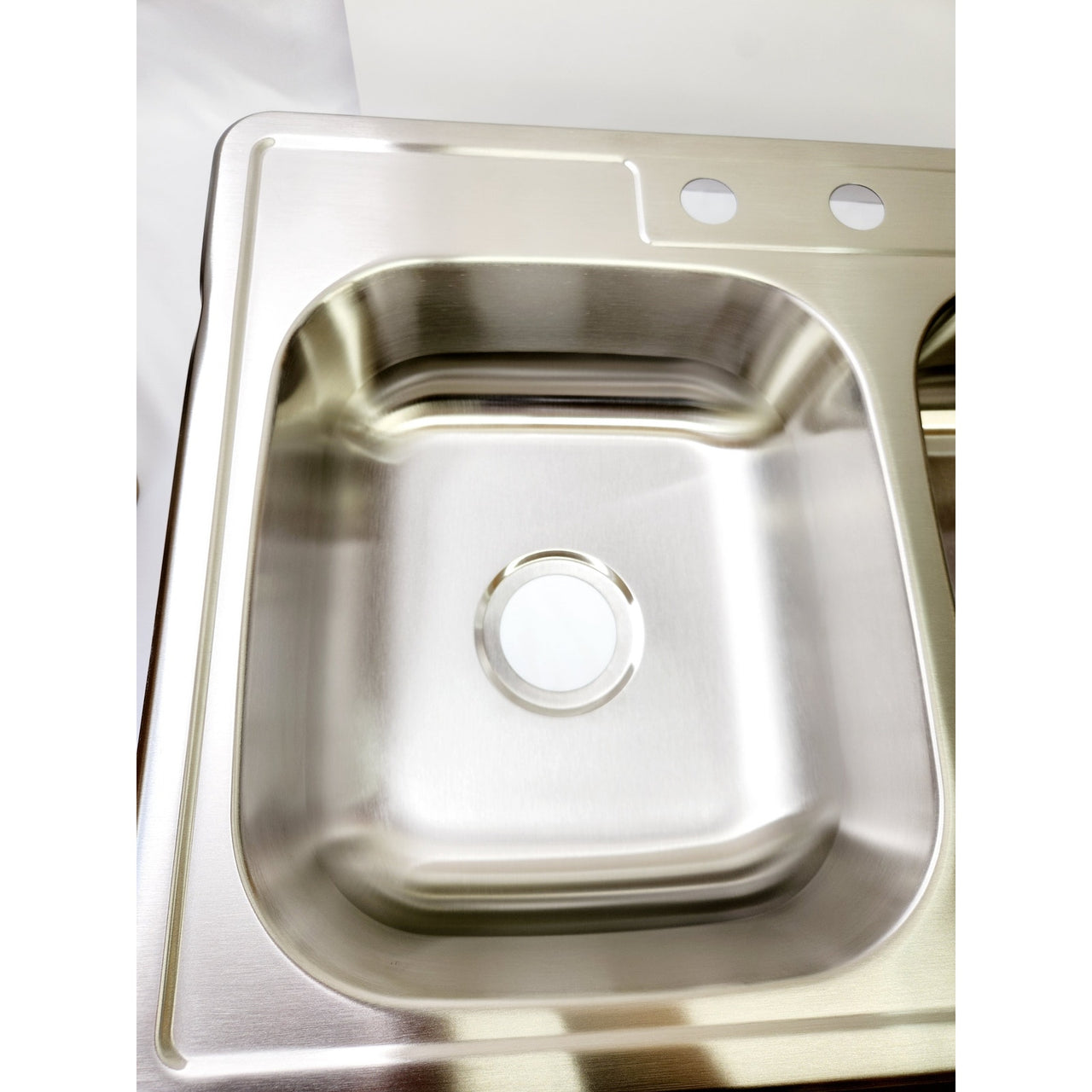 Proflo PFSR3322653A Bealeton 33x22 in Stainless Steel Double Bowl Kitchen Sink
