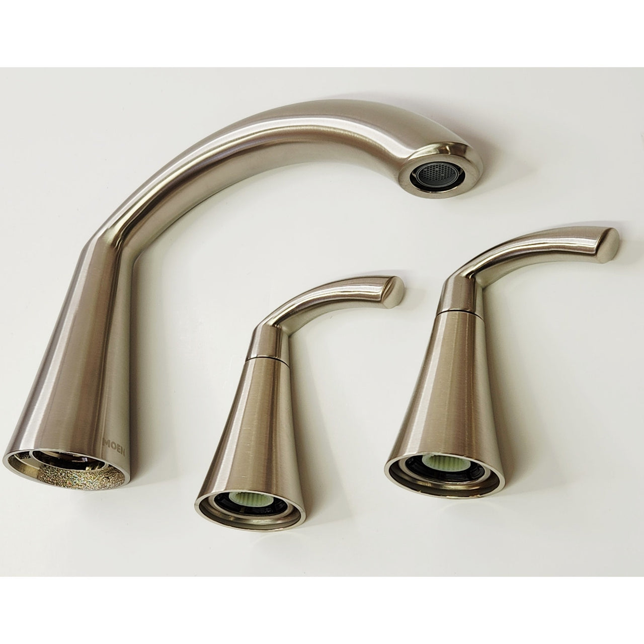 Moen T373BN Glyde Deck Mounted Roman Tub Filler - Brushed Nickel