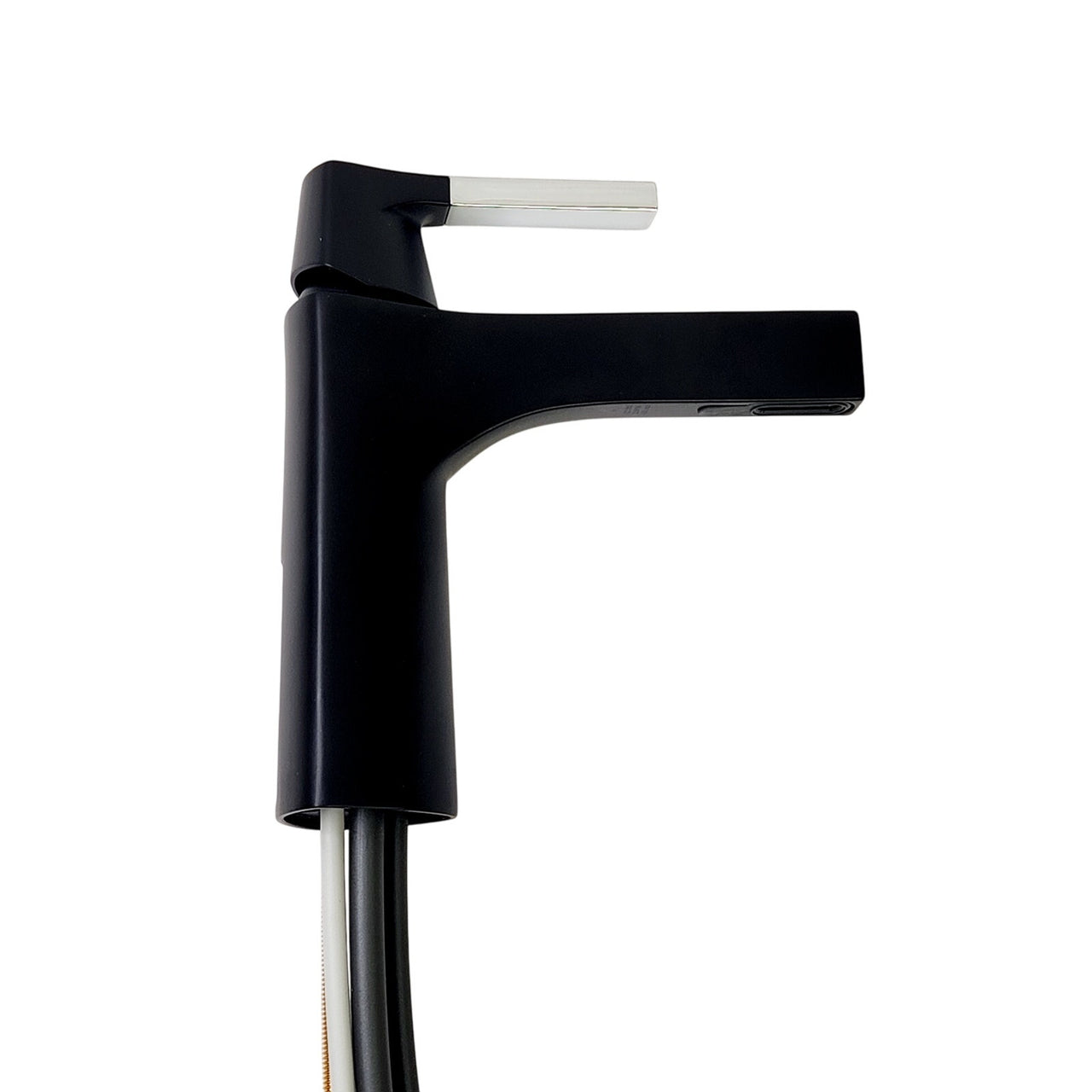 Delta 574-CSMPU-DST Zura Single Hole Bathroom Faucet - Chrome/Matte Black