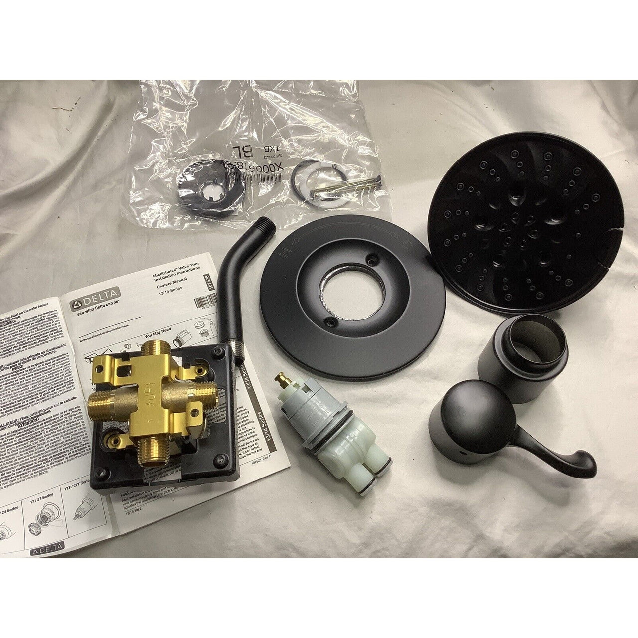 Delta 144897-BL Esato 14 Series Tub And Shower Trim With Rough - Matte Black