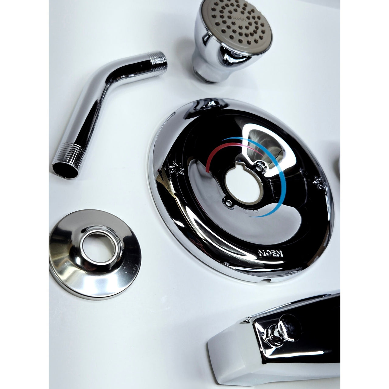 Moen L2353 Chateau 1-Spray Tub and Shower Faucet with Valve - Chrome