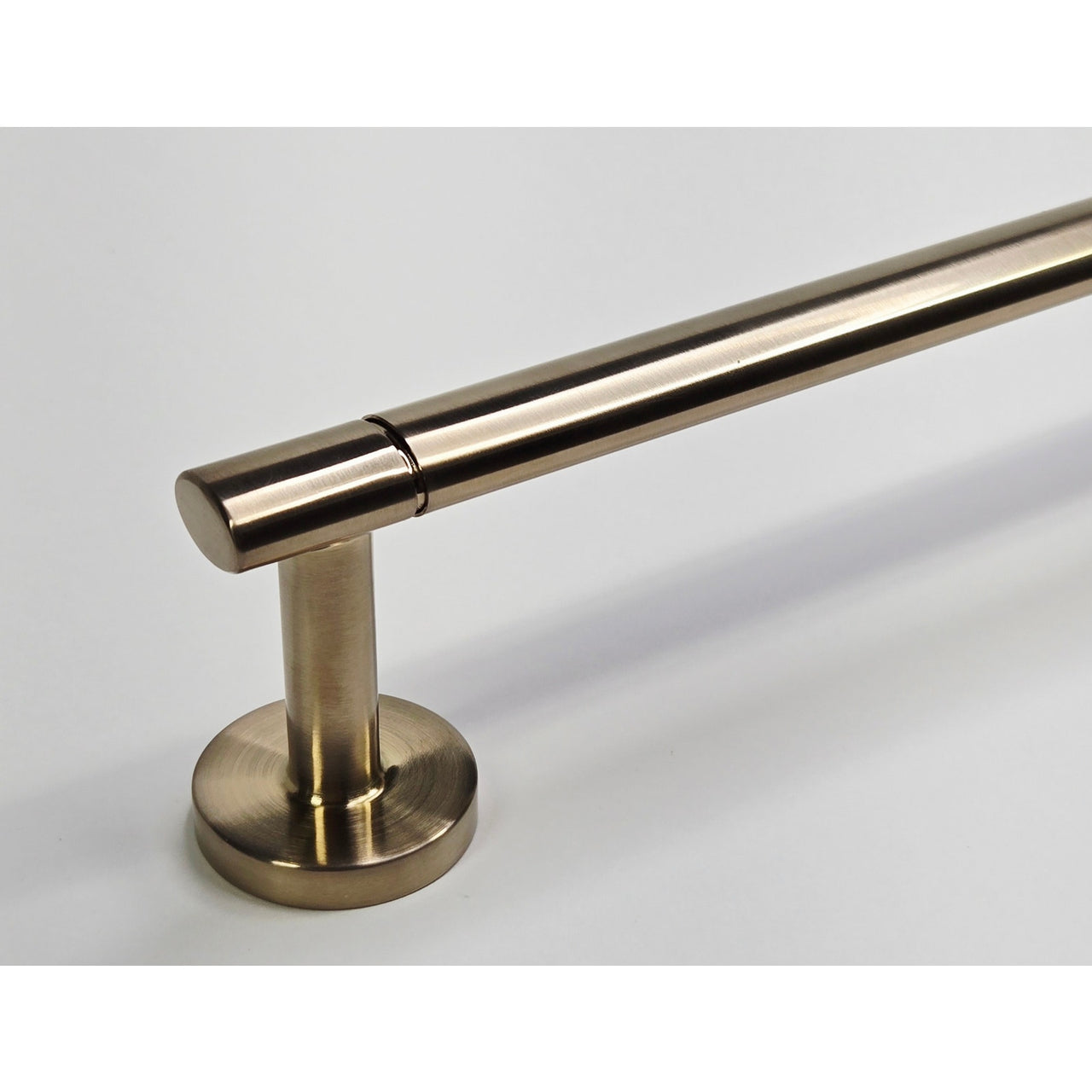 Delta 74218-CZ Altado 18" Towel Bar - Champagne Bronze