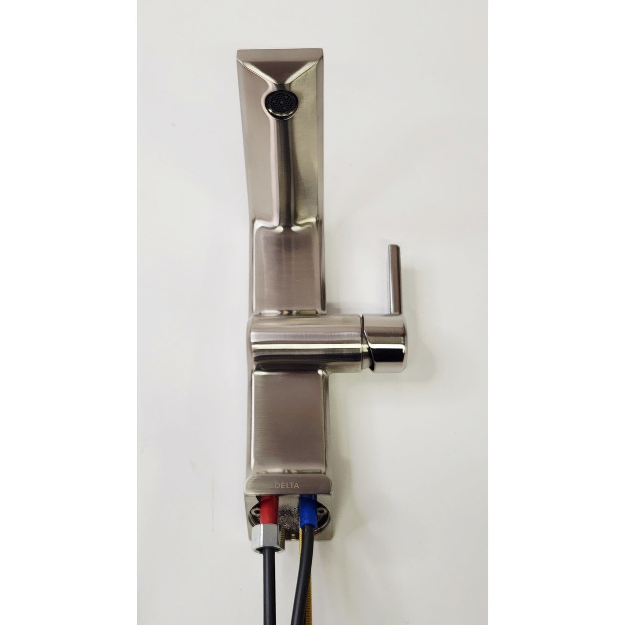 Delta 699-SS-PR-DST Pivotal 1.2 GPM Bathroom Faucet - Lumicoat Stainless