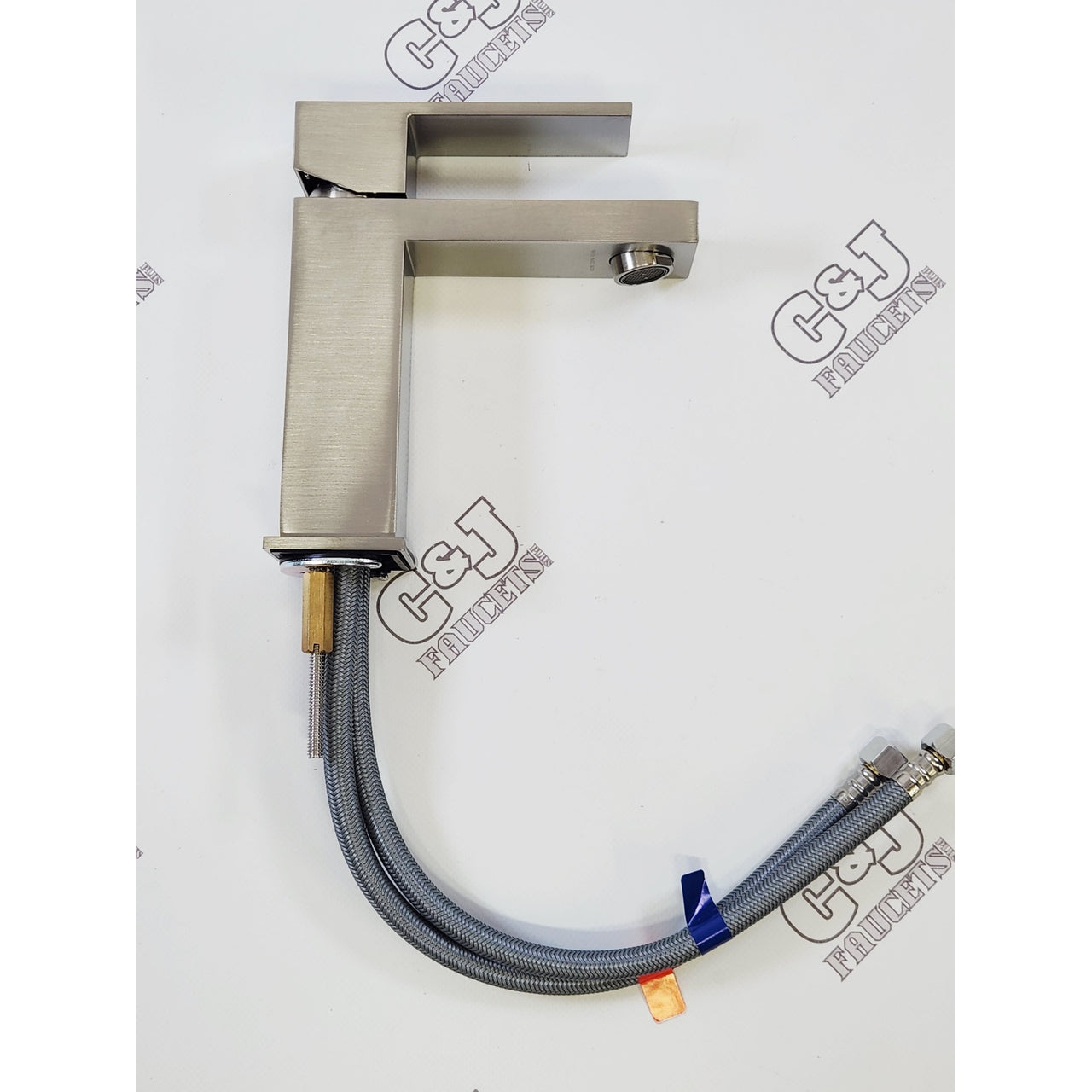 Delta 567LF-SSPP Modern 1.2 GPM Single Hole Bathroom Faucet - Stainless