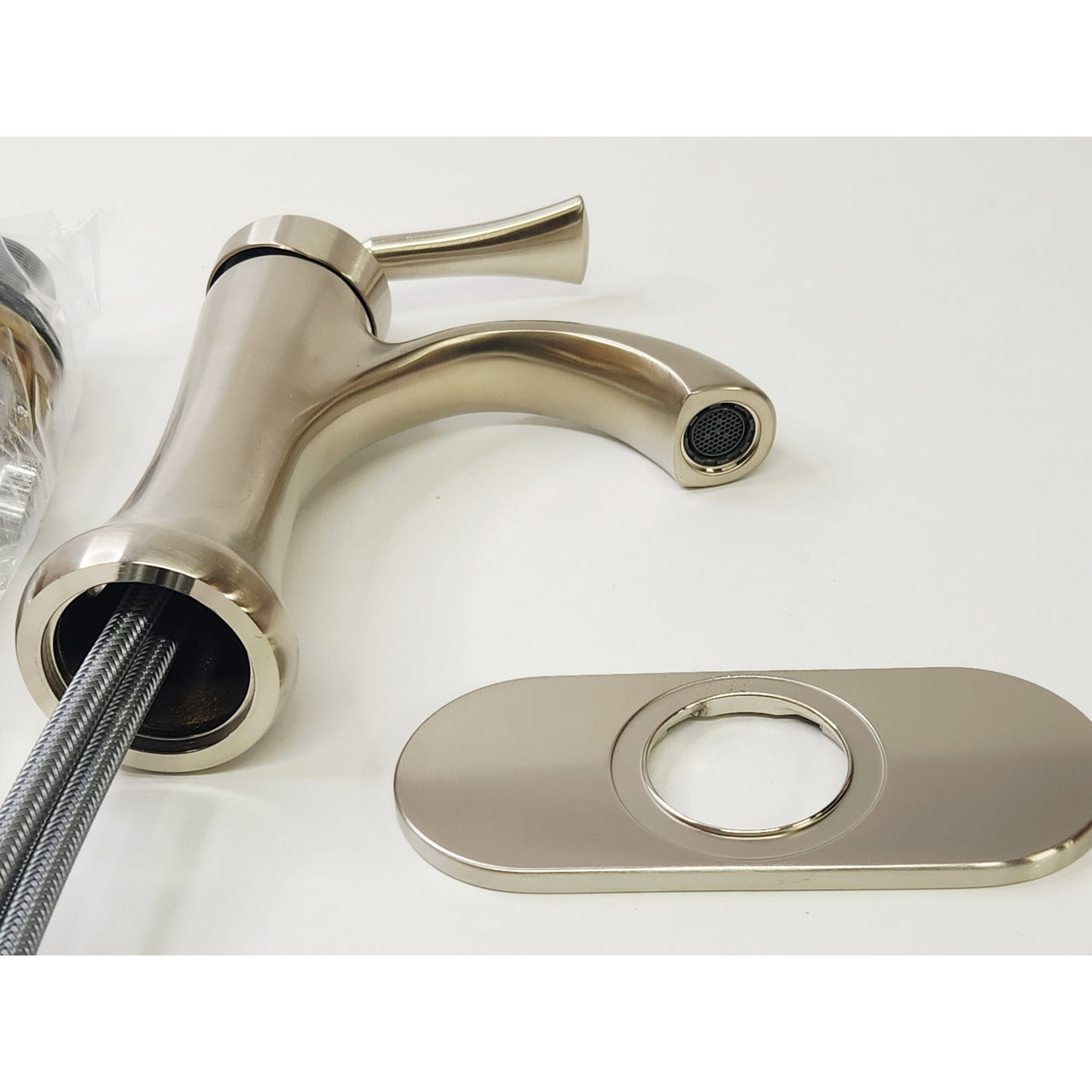 Moen 4500BN Wynford Single Hole Bathroom Faucet w/Drain Assembly -Brushed Nickel