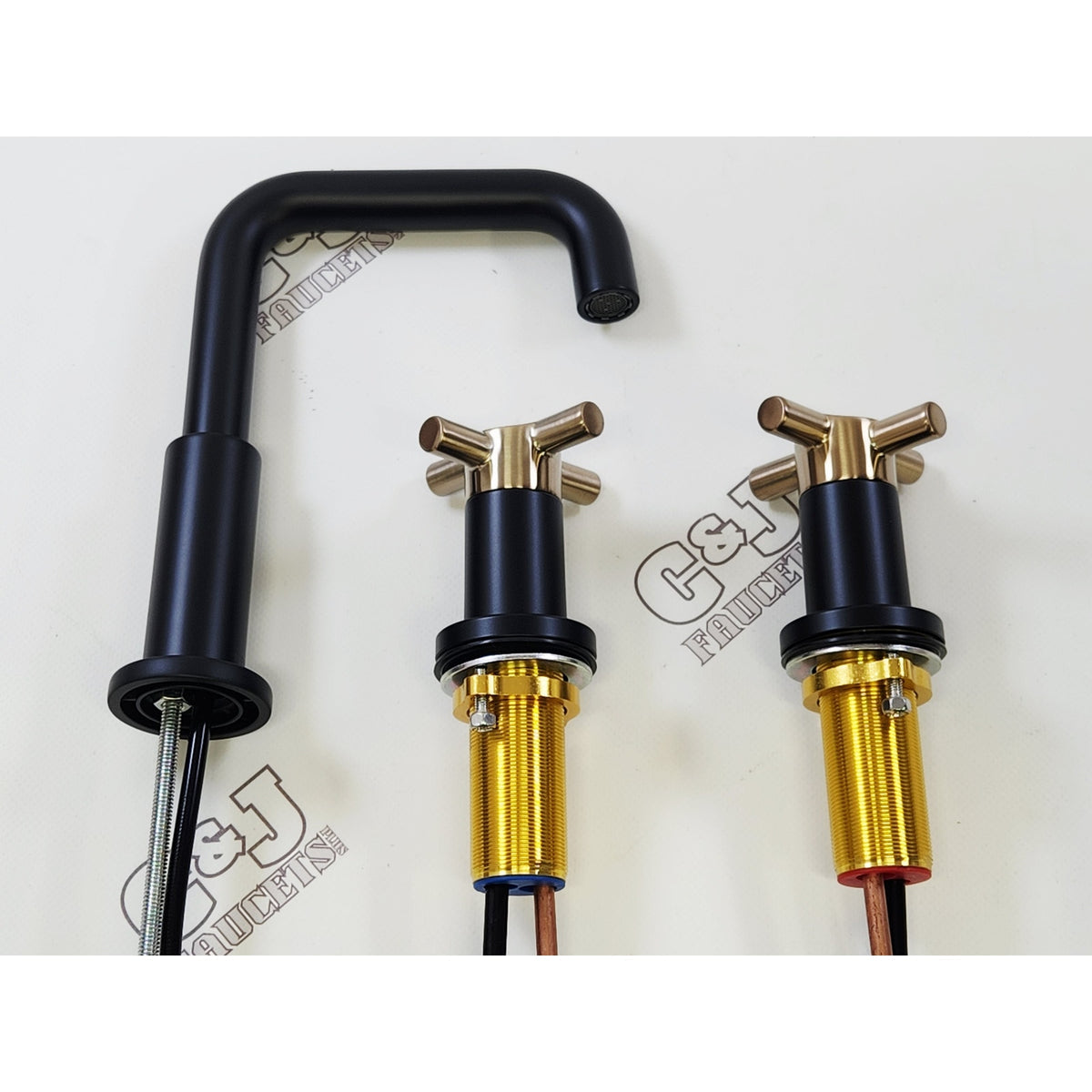 Delta 35894LF-GZ Nicoli 1.2 GPM Widespread Bathroom Faucet - Black/Gold