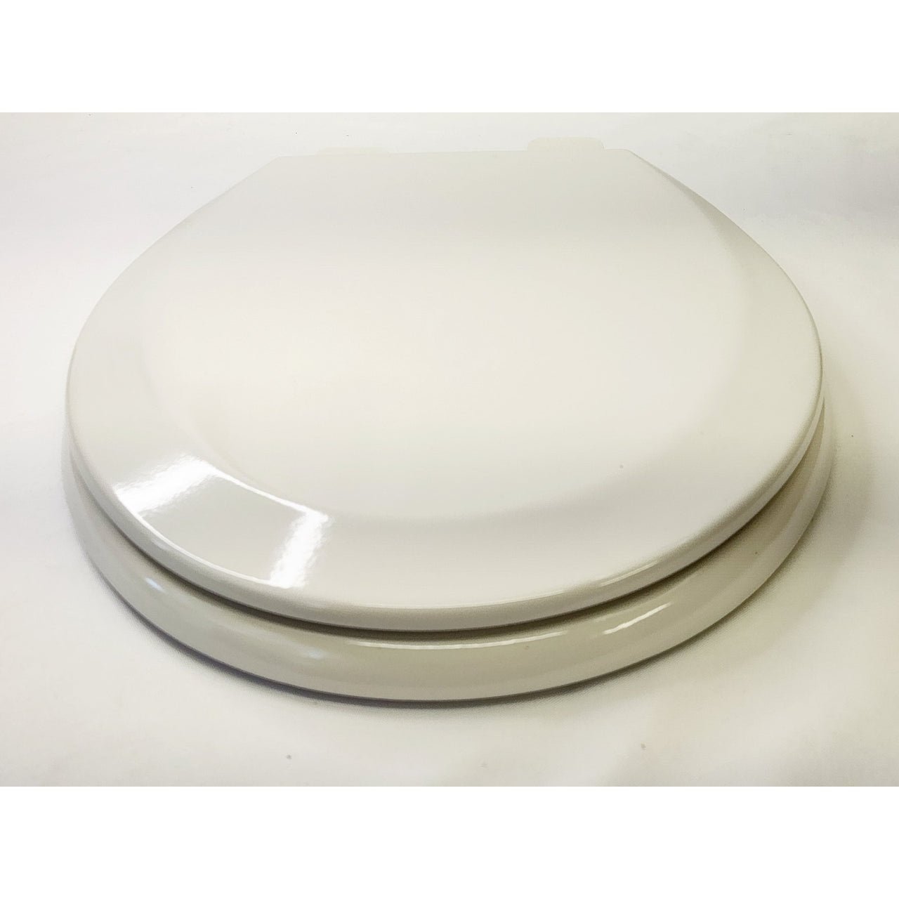 Proflo PFTSWEC1000WH Greenwood Round Closed Front Toilet Seat and Lid - White