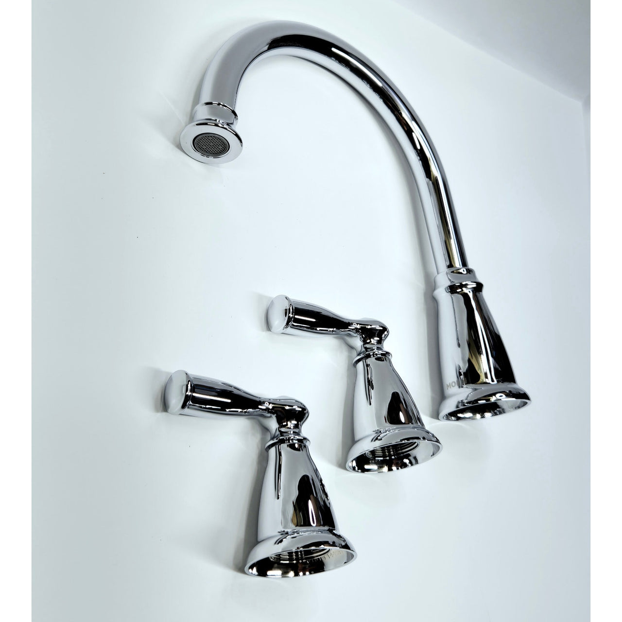 Moen 86924 Banbury Deck Mounted Roman Tub Filler Trim - Chrome