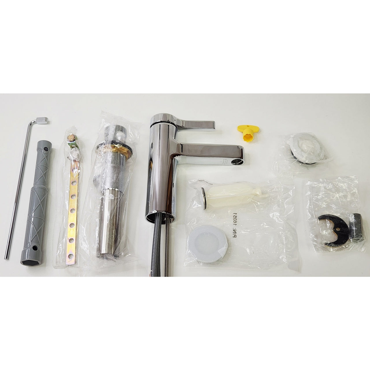 Moen 6710 Vichy Single Hole Bathroom Faucet with Drain Assembly - Chrome READ2