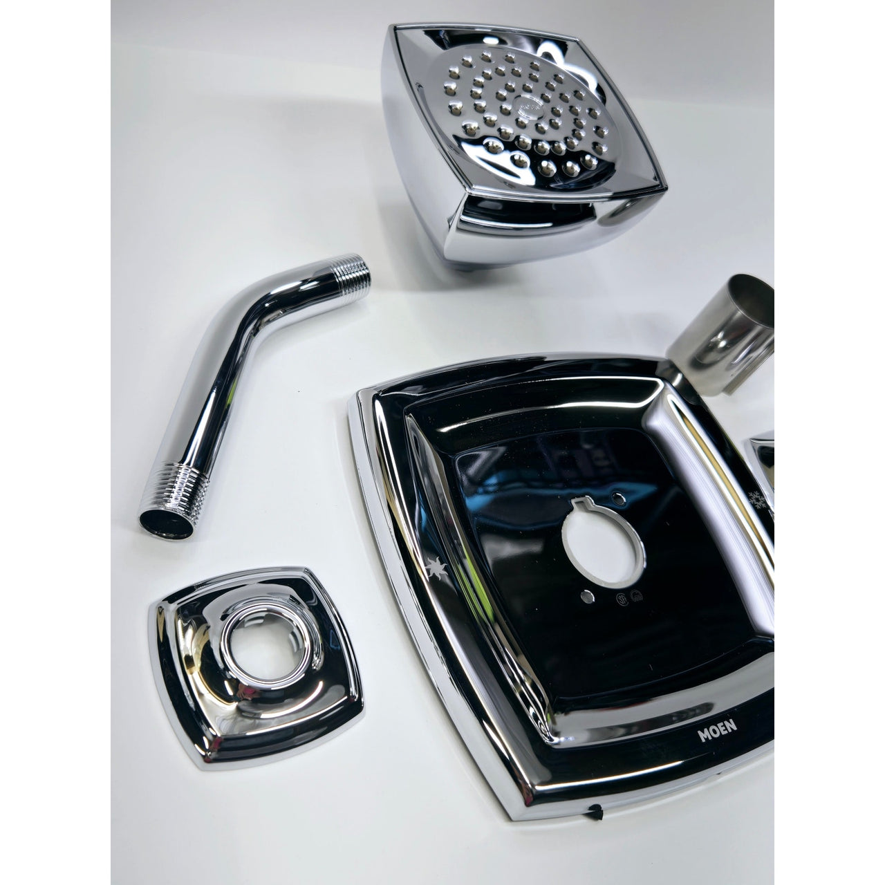 Moen T2692 Voss Pressure Balancing Shower Trim Kit, No Valve - Chrome