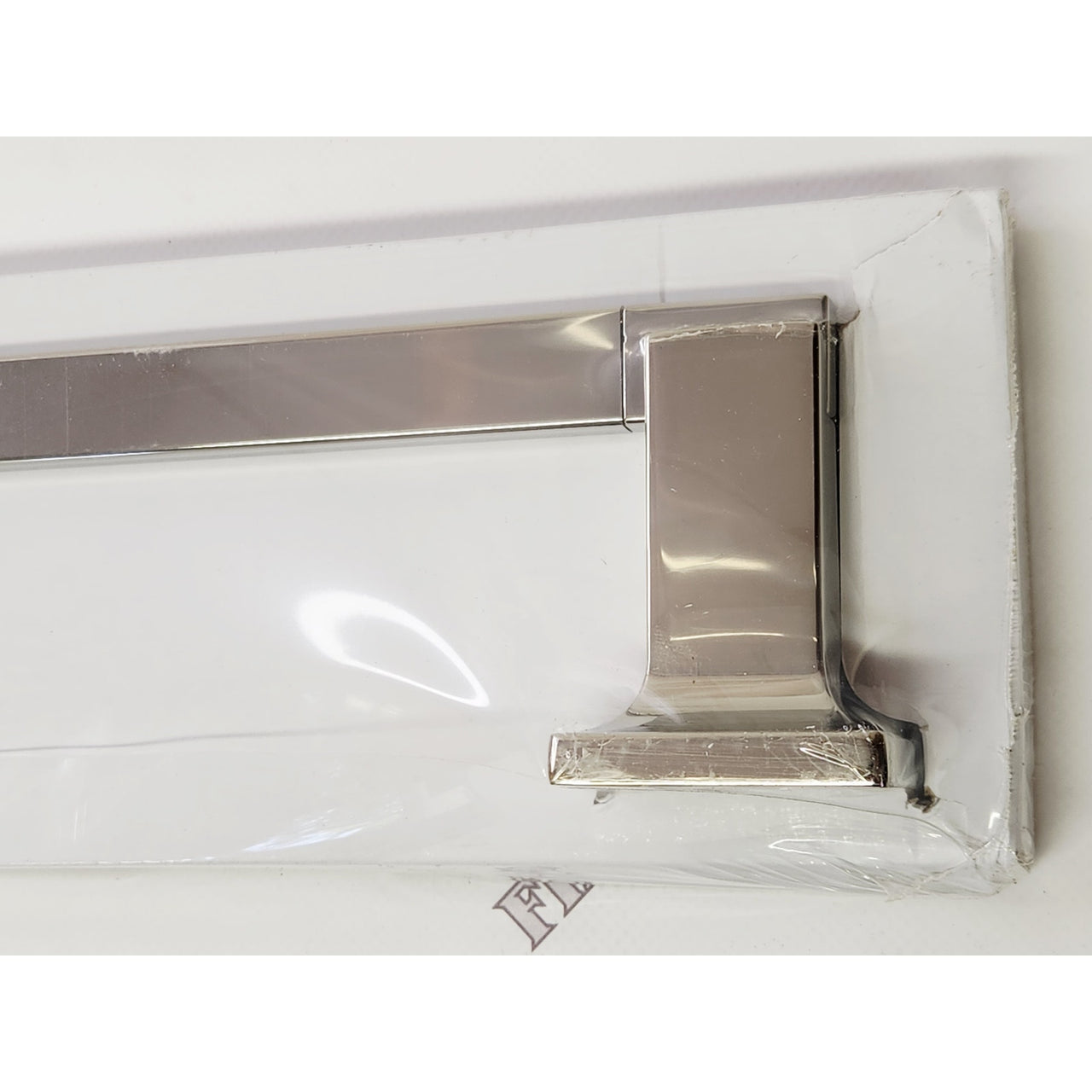 Pfister BTB-2VRVD Verve 24" Bathroom Towel Bar - Polished Nickel