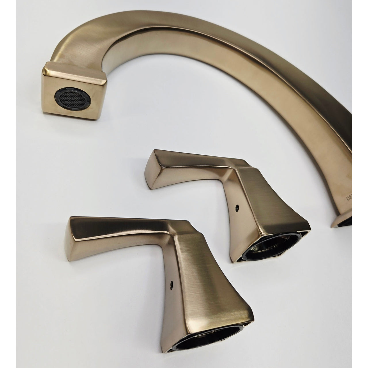 Delta T2751-CZ Dryden Deck Mounted Roman Tub Filler Trim - Champagne Bronze READ