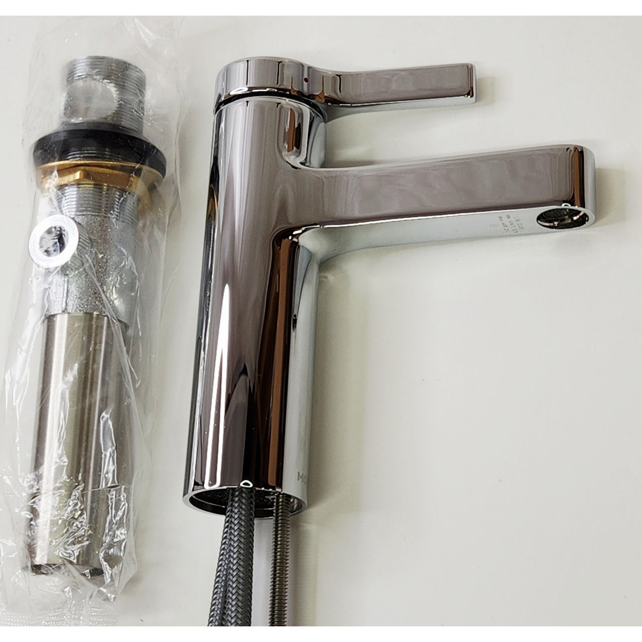Moen 6710 Vichy Single Hole Bathroom Faucet with Drain Assembly - Chrome