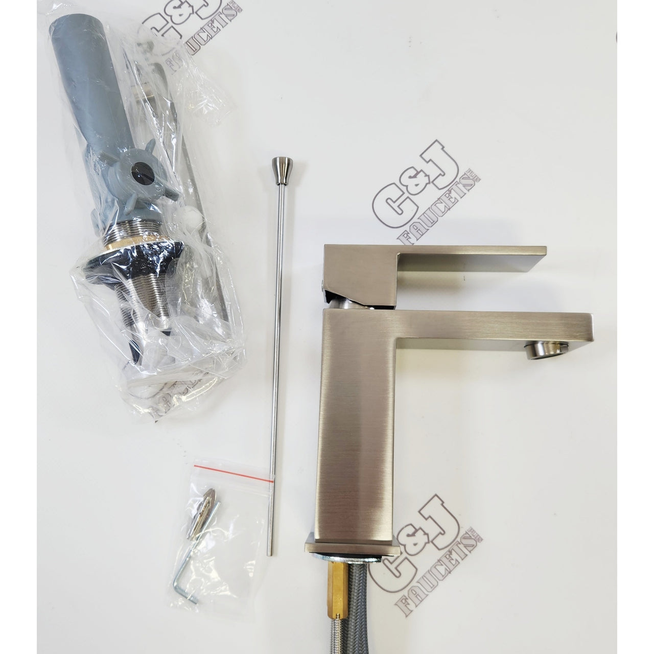 Delta 567LF-SSPP Modern 1.2 GPM Single Hole Bathroom Faucet - Stainless