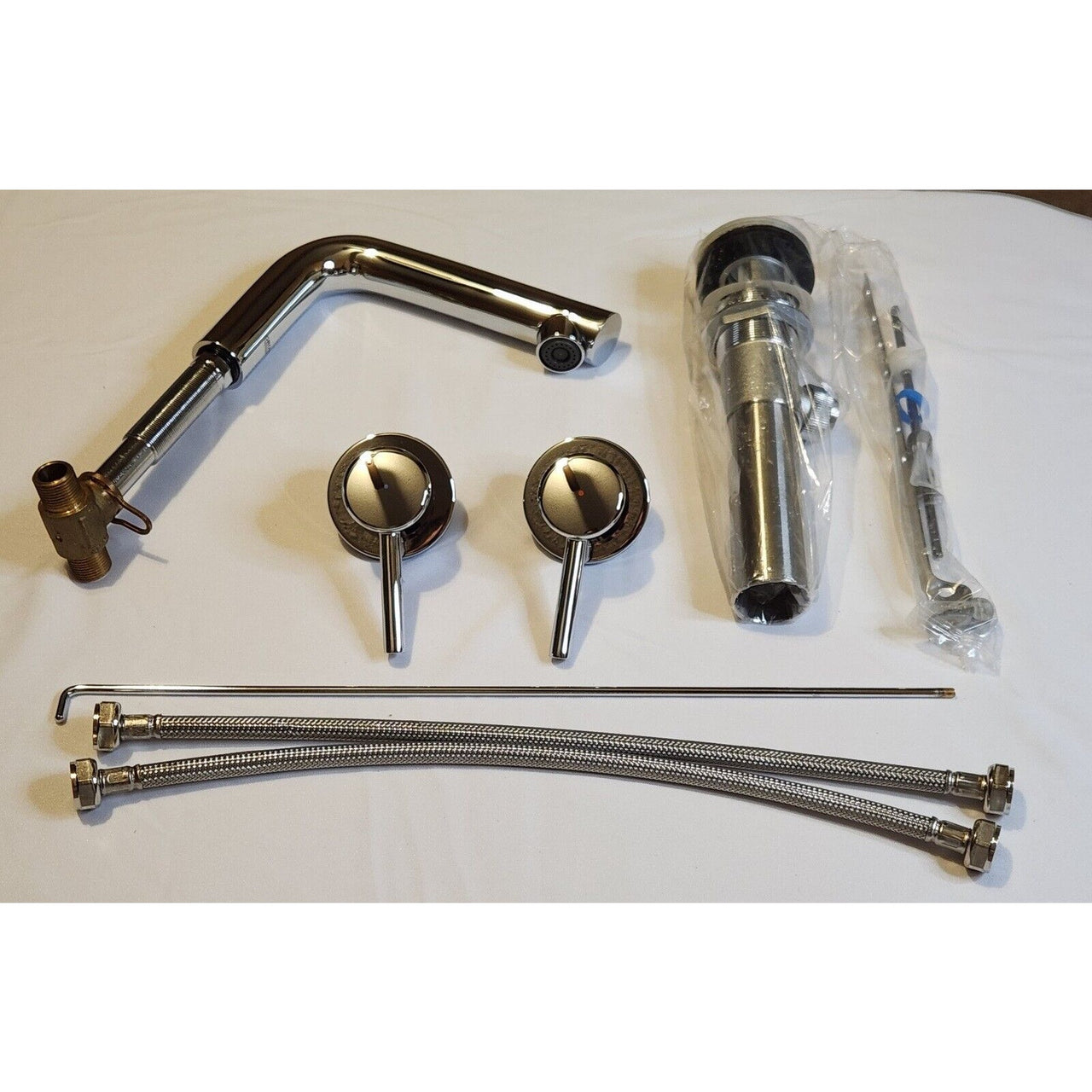Grohe 2029700A Essence Widespread Bathroom Faucet 1.2 GPM - Starlight Chrome