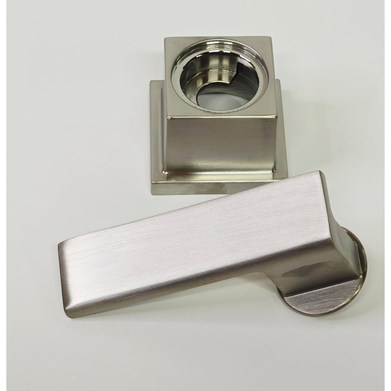Delta RP63350SS Vero Metal Lever Bathroom Handle Kit, Cold -Brilliance Stainless