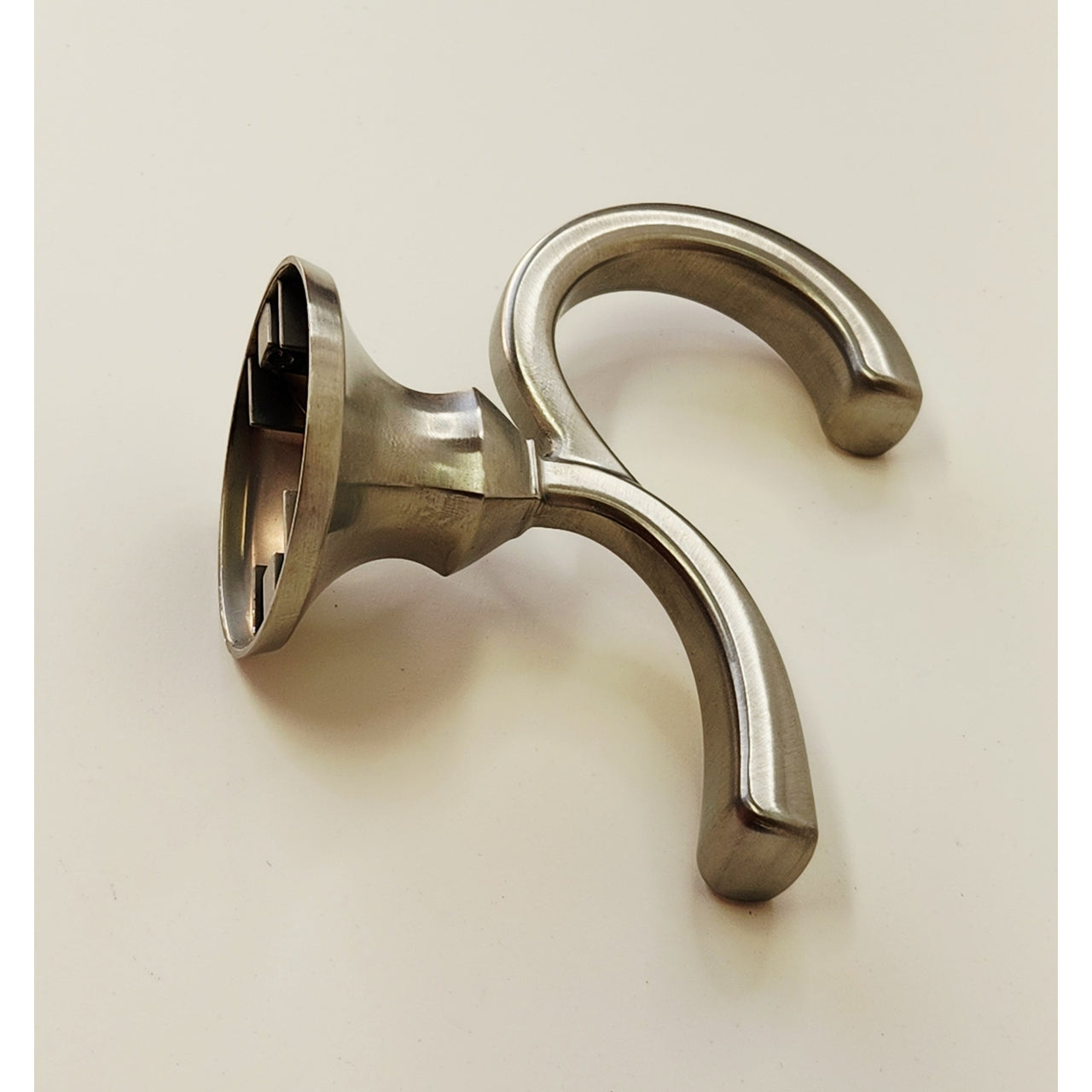 Delta 76435-SS Ashlyn Double Robe Hook - Brilliance Stainless READ