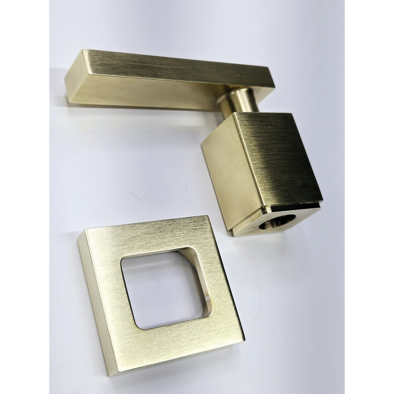 Newport Brass 3-368/04 Secant Diverter Flow Control Handle - Satin Brass