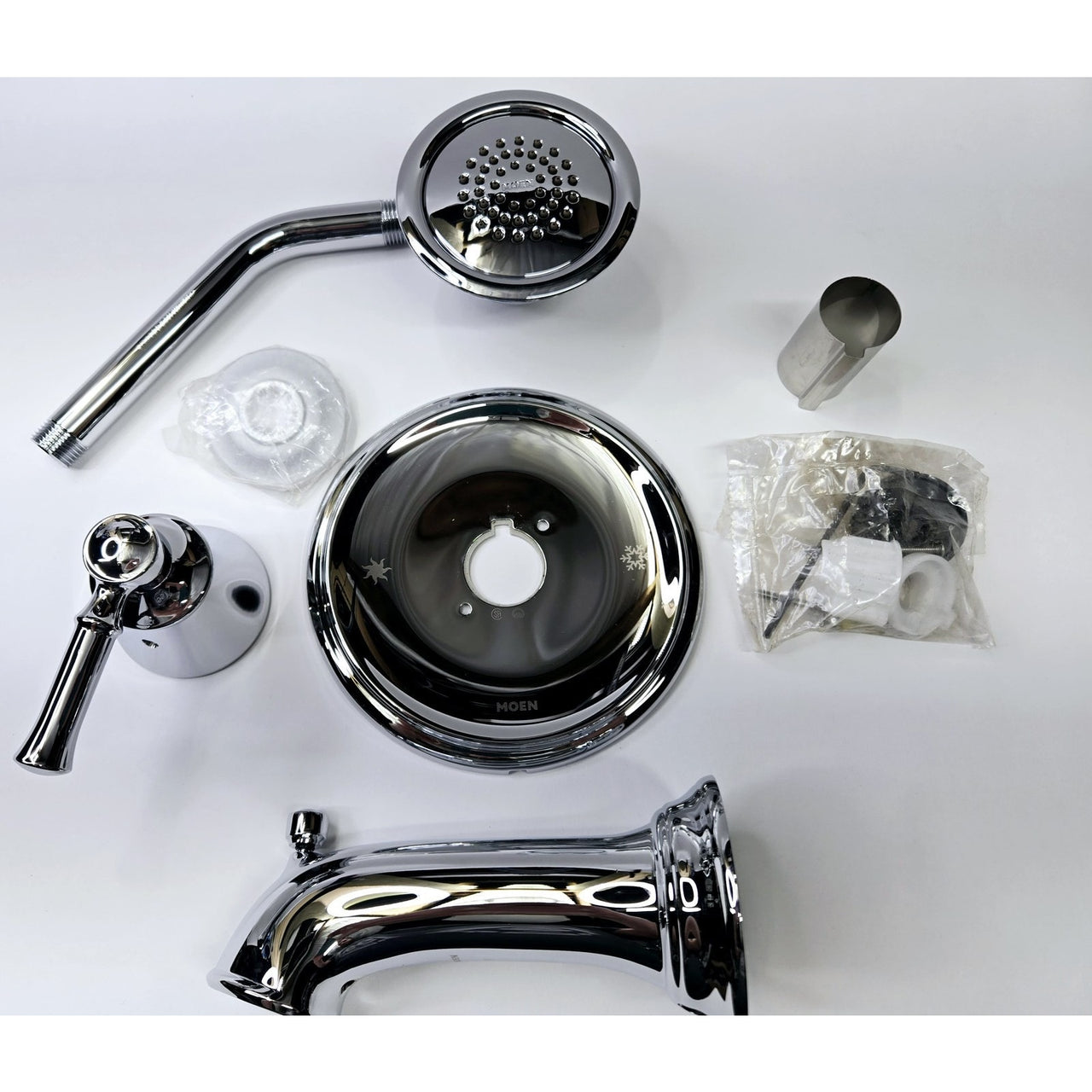 Moen T62183 Dartmoor Tub and Shower Trim with 2.5 GPM Shower Head - Chrome