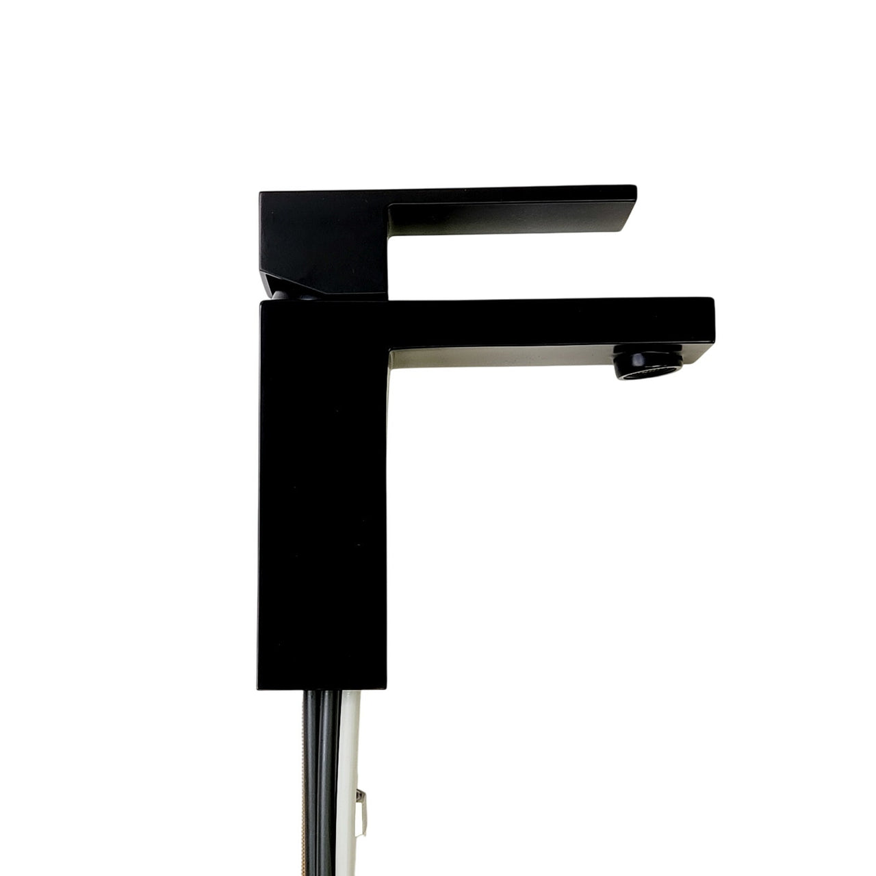 Delta 567LF-BLGPM-PP Modern 1.2 GPM Single Hole Bathroom Faucet - Matte Black