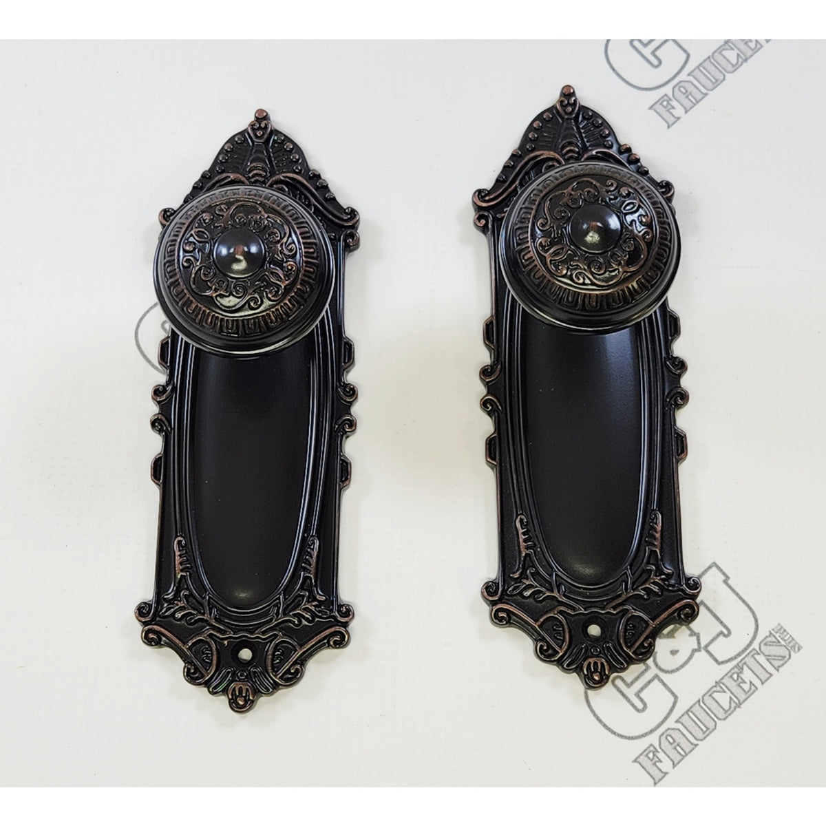 Nostalgic Warehouse NSTA4609 Victorian Passage Door Knob Set - Antique Brass