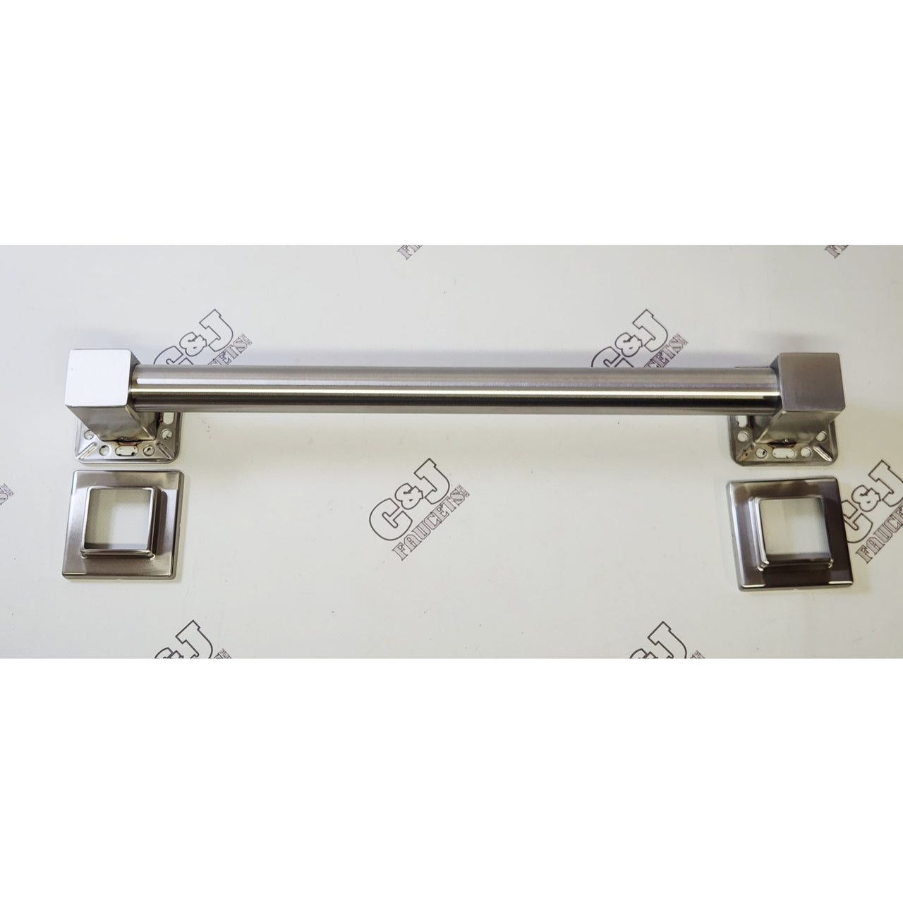 Moen YG8818BN 90 Degree 18" Modern Grab Bar - Brushed Nickel READ