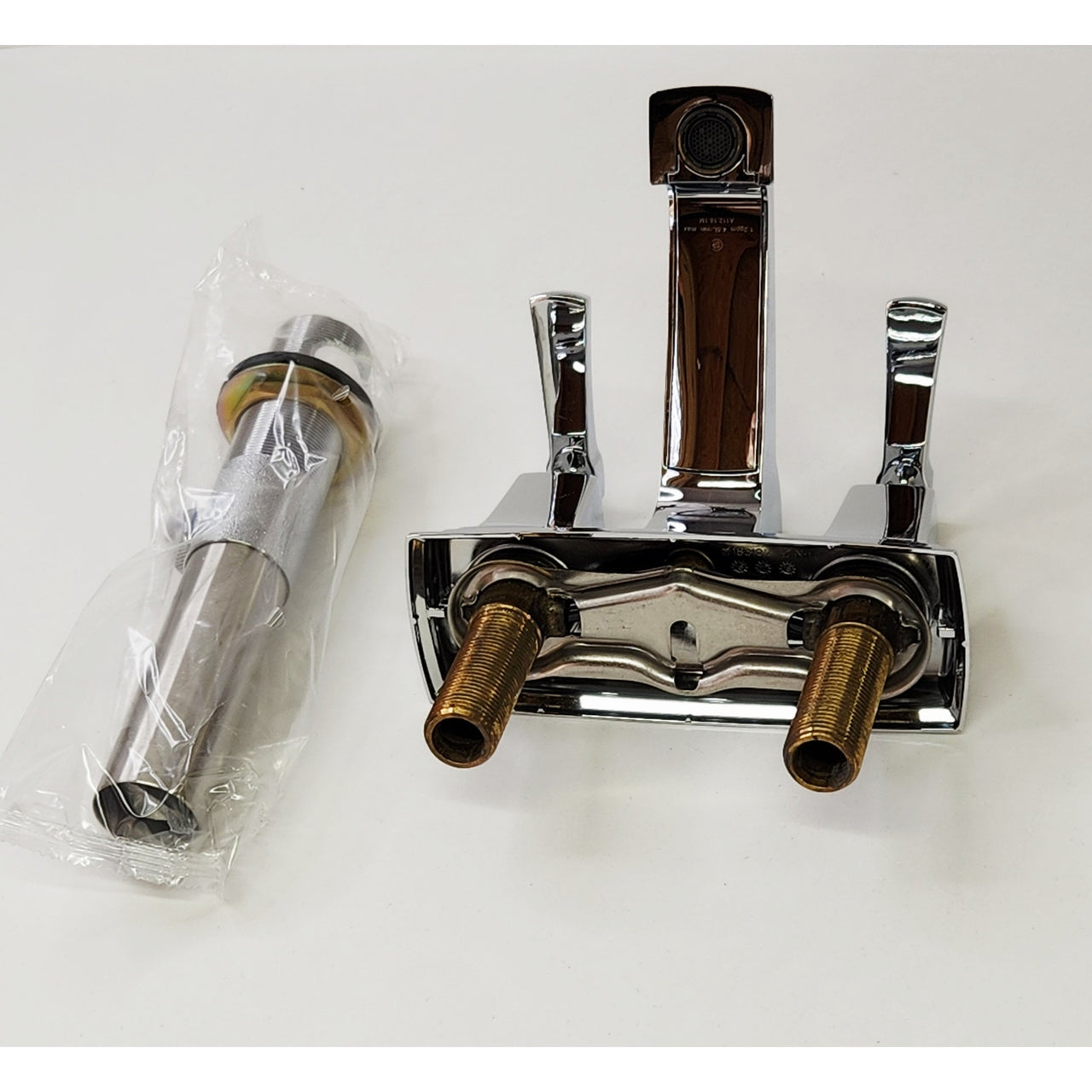 Moen 6010 Boardwalk Centerset Bathroom Faucet with Metal Drain Assembly - Chrome