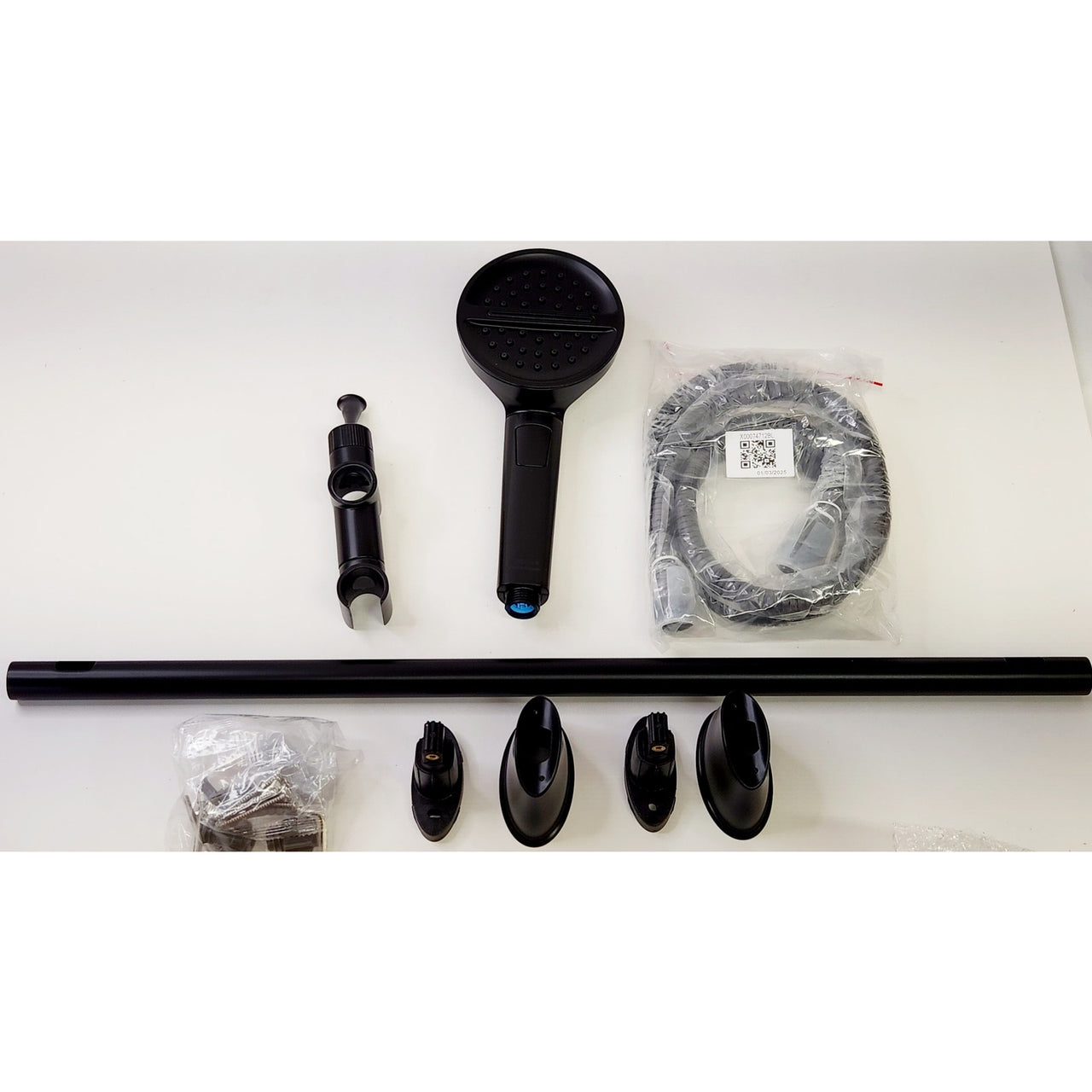 Delta 51386-BL 3-Spray Handheld Shower Head with Slide Bar - Matte Black