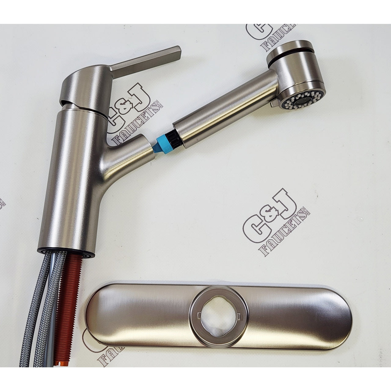 Moen 87701SRS Sombra 1.5 GPM Pullout Kitchen Faucet - Spot Resist Stainless