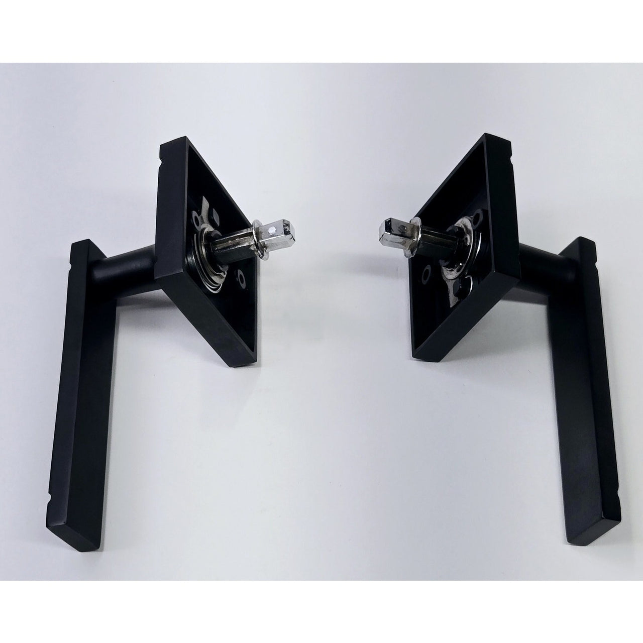 Signature Hardware 479102 Piran Right Handed Dummy Door Lever Set - Matte Black