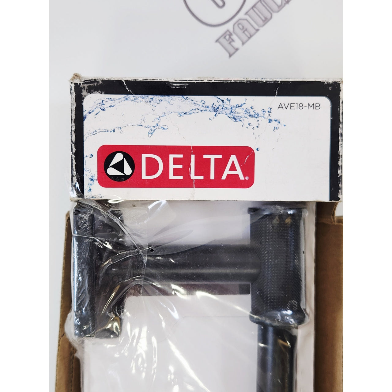 Delta AVE18-MB Averland 18" Bathroom Wall Mount Towel Bar - Matte Black