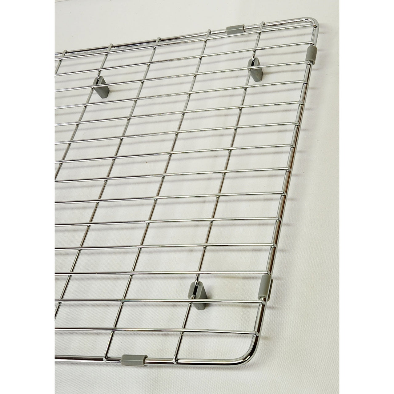 Miseno MNOGR3320F 15.5-in x 29.5-in Fitted Basin Rack for MSS3320F Kitchen Sink