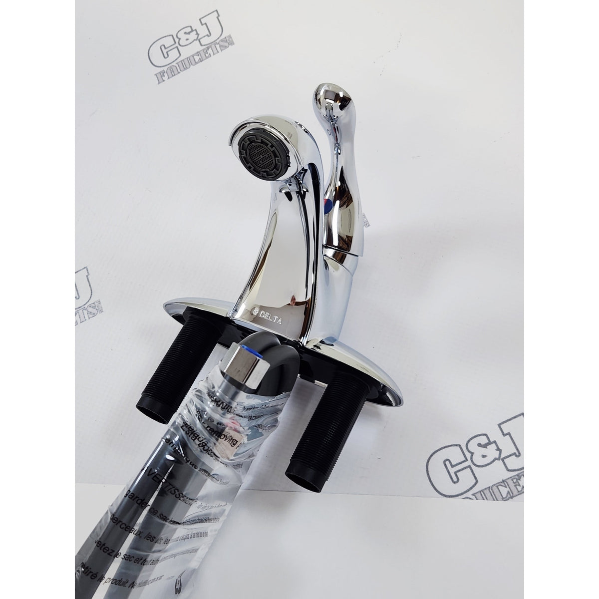 Delta 520-MPU-DST Classic 1.2 GPM Centerset Bathroom Faucet - Chrome