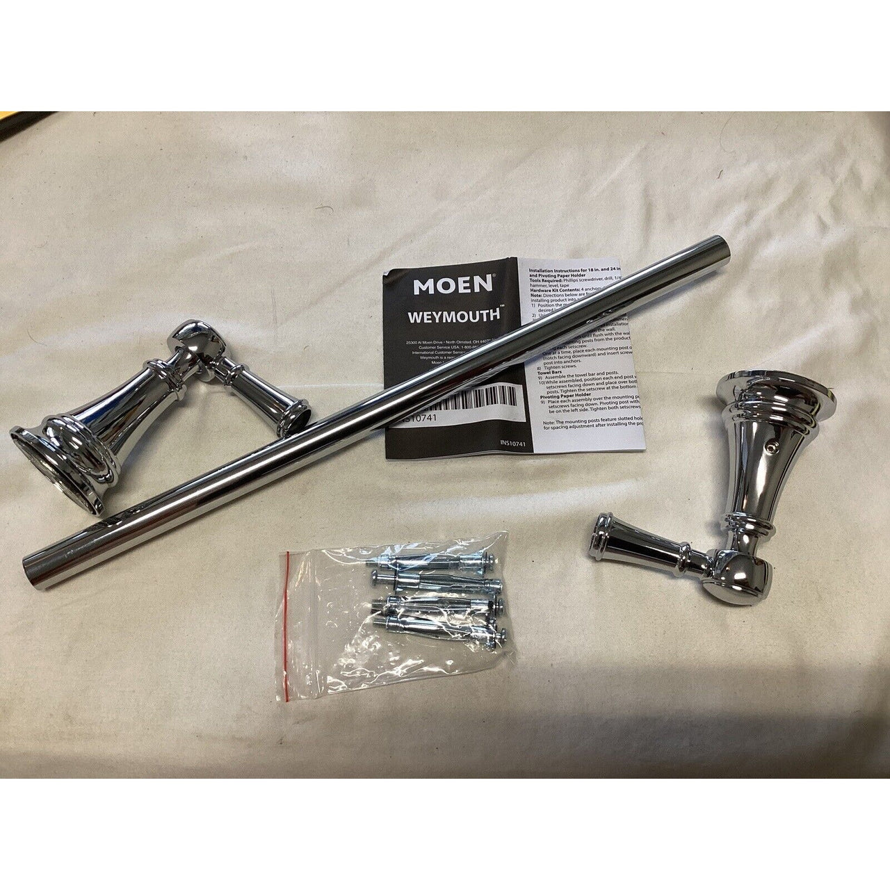 Moen YB8418CH Weymouth 18 inch Single Towel Bar - Chrome