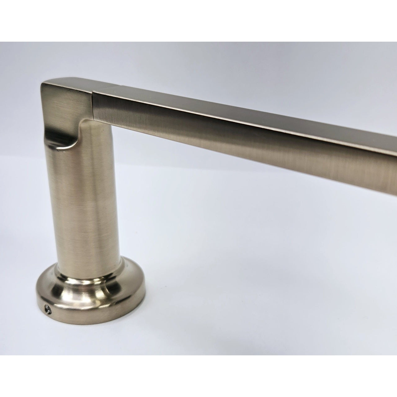 Delta 78924-CZ Tetra 24" Towel Bar - Champagne Bronze *READ
